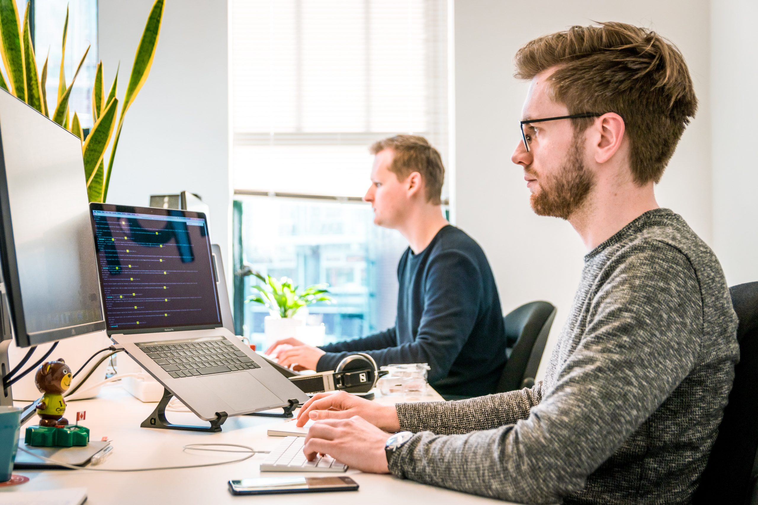 6 Ways Businesses Can Use Technology to Reduce Operating Costs